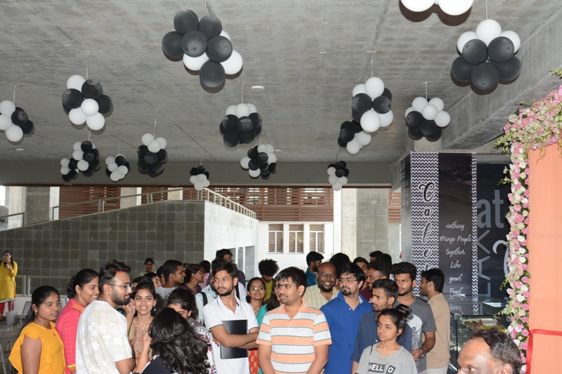 SPAV cafeteria and campus life